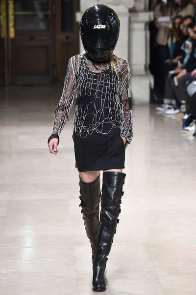 Look 6